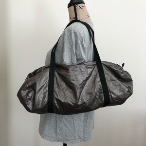 American apparel duffle bag